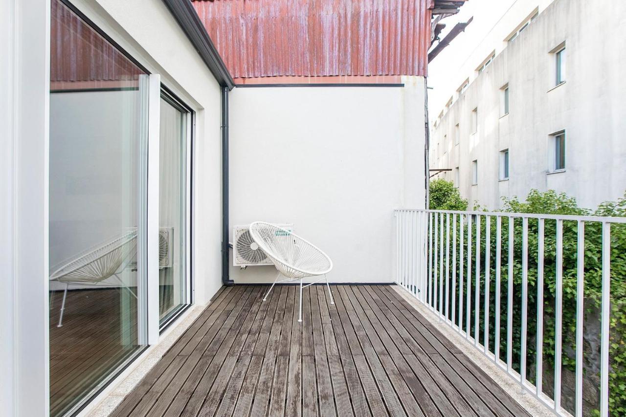 Lovelystay - Cozy 1Br In Santa Catarina W/ Balcony Porto Ngoại thất bức ảnh