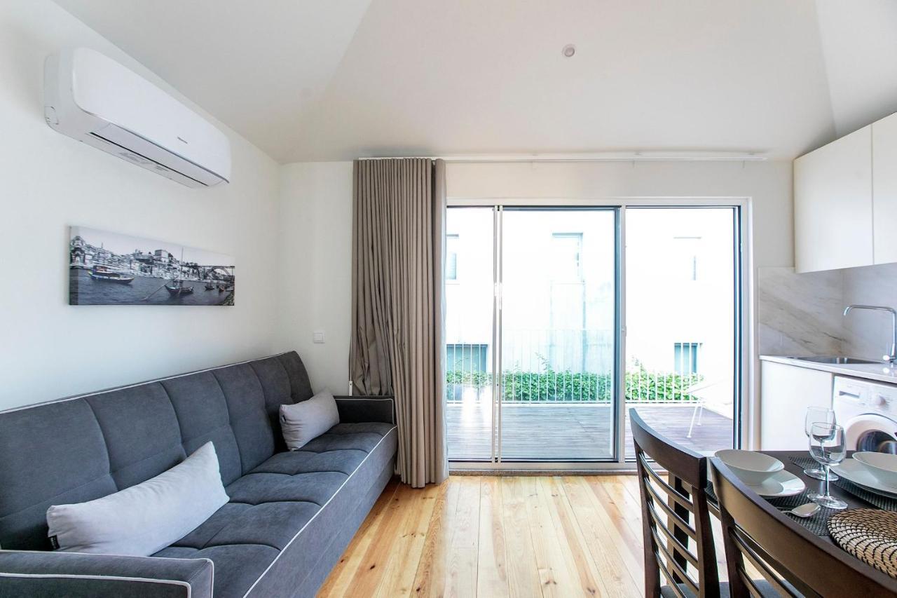 Lovelystay - Cozy 1Br In Santa Catarina W/ Balcony Porto Ngoại thất bức ảnh