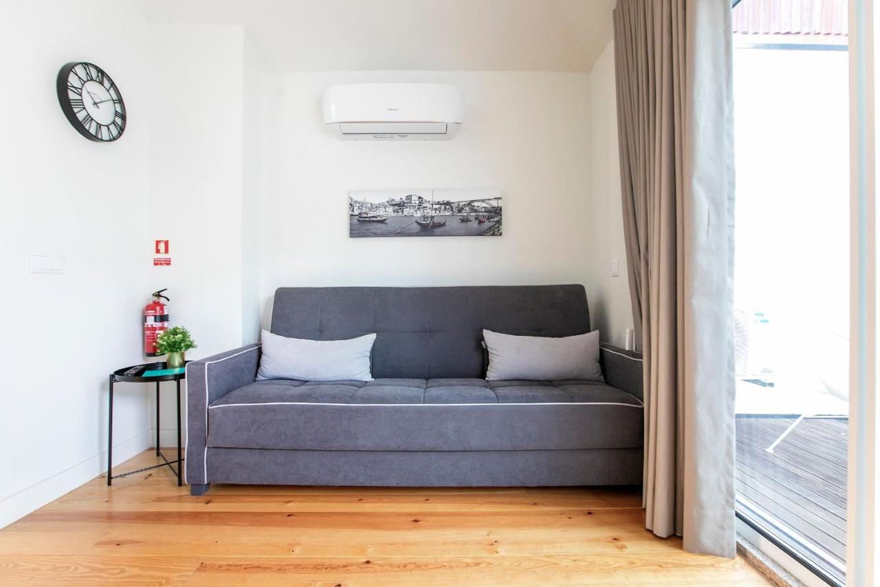 Lovelystay - Cozy 1Br In Santa Catarina W/ Balcony Porto Ngoại thất bức ảnh